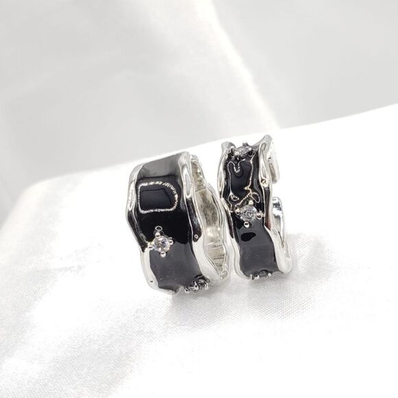 Brand New Black With Rhinestone Couples Rings - Picture 3 of 4